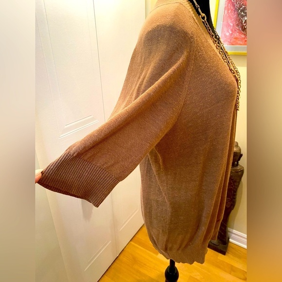 Y2K Liz Claiborne light coffee color ribbed knit v-neck,  hem & sleeves 🧶🤎 - Picture 9 of 9